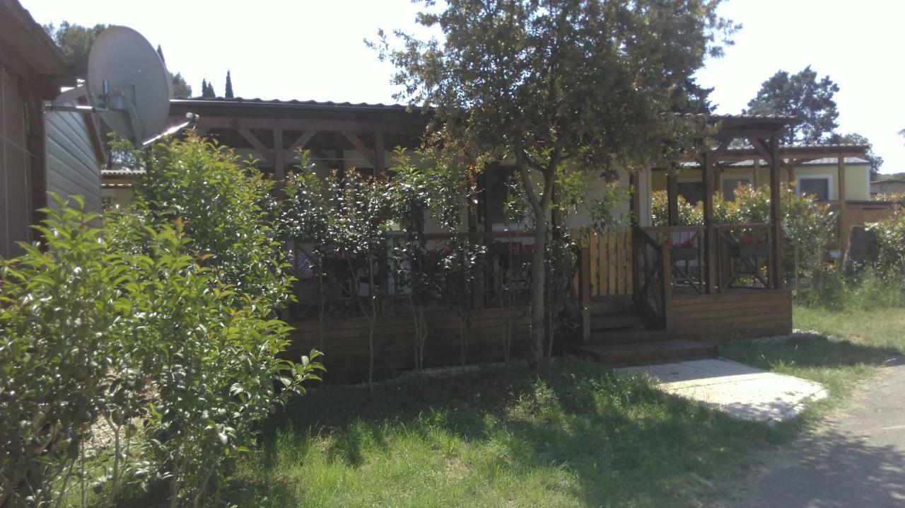 Mobile Home Cinzia Пула Экстерьер фото